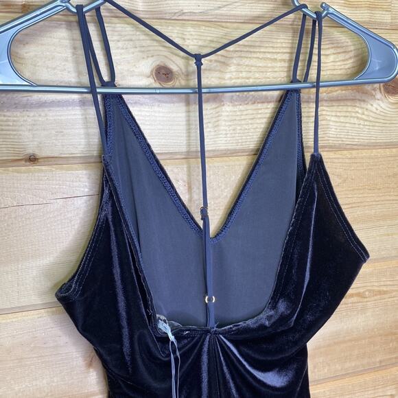 Naked Princess Jordana Bodysuit Charcoal Grey Velvet Size Small NWT - Picture 7 of 9
